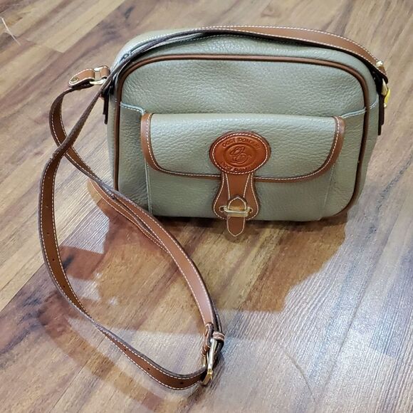 Vintage Handbags - Vintage Oggi Domani 2 Toned Leather Crossbody Bag